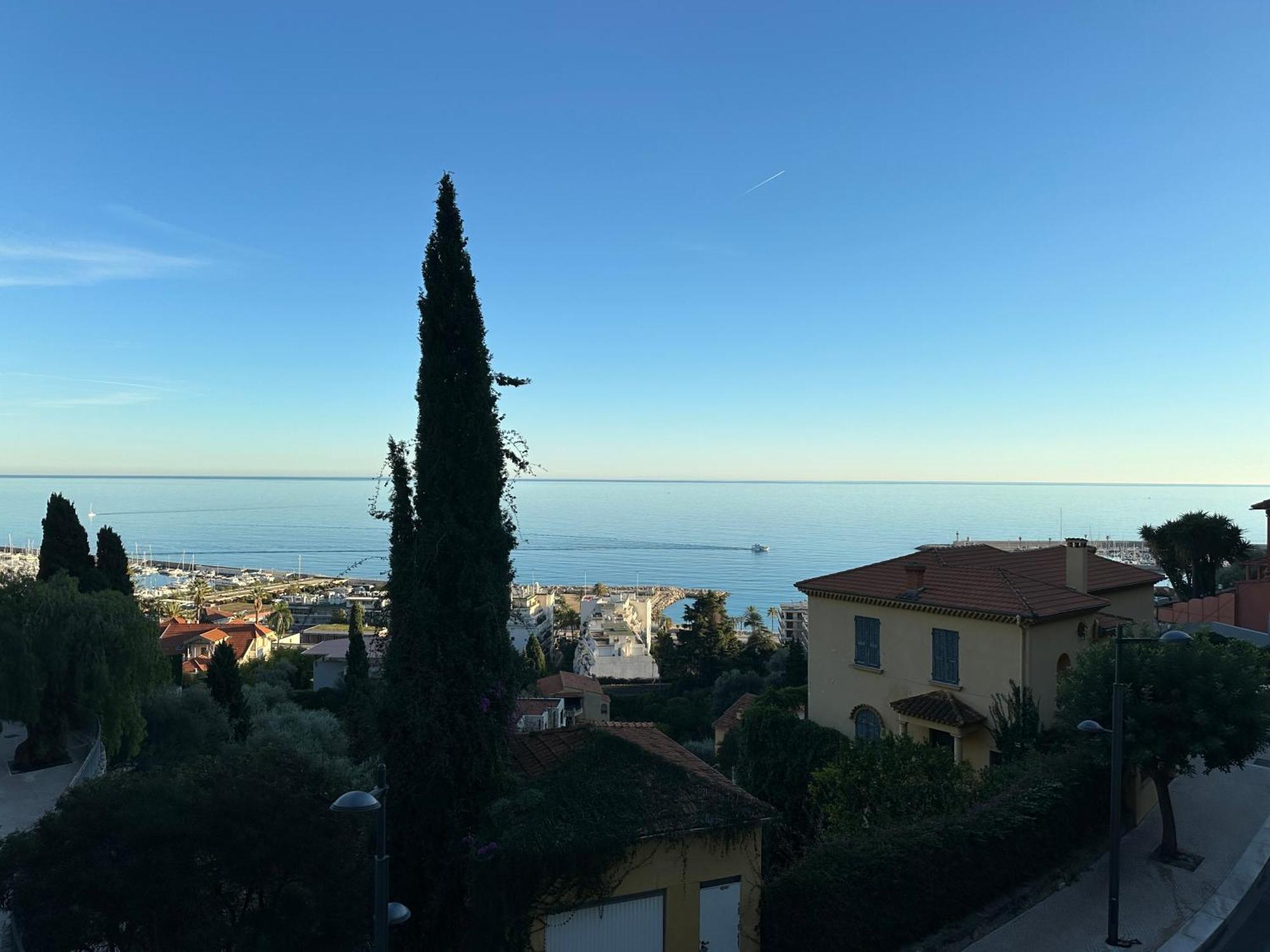 Le Vigia-Vue Mer-Terrasse-Climatisation-Parking Menton Exteriér fotografie