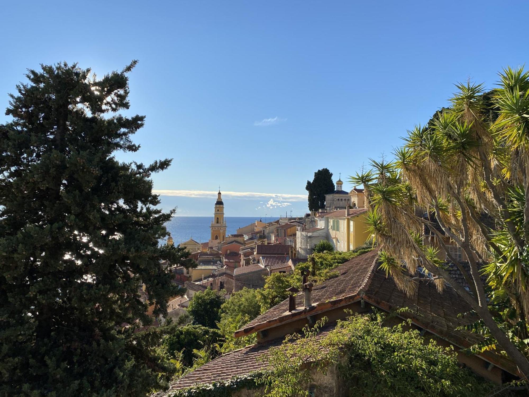 Le Vigia-Vue Mer-Terrasse-Climatisation-Parking Menton Pokoj fotografie